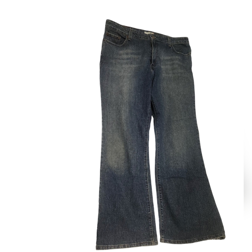 EUC Levi's 515 Plus Size(20) Bootcut Dark Wash Jeans